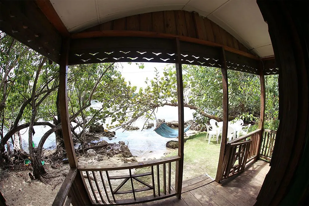 Cottages On Half Moon Beach Green Island 0*,  Jamaica
